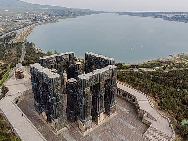 İkonik Kafkaslardan Karadeniz’e Turu | 4 Gece Konaklamalı Uçaklı İstanbul Çıkışlı