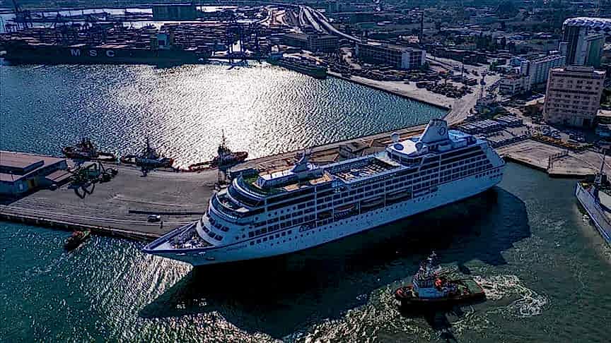 İzmir Hareketli Gemi Turları
